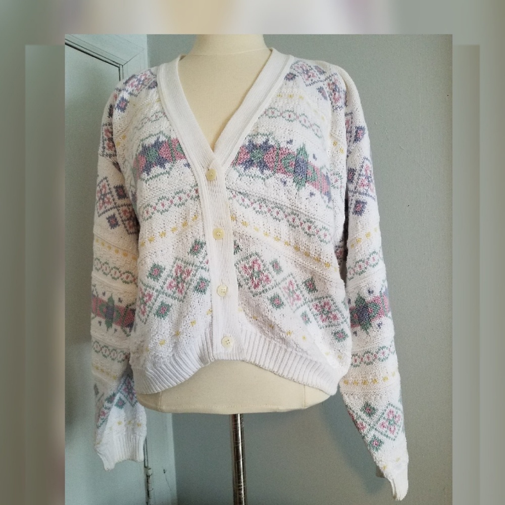 Vintage Tarazzia cottagcore grandmacore white knit cardigan Preppy 80s